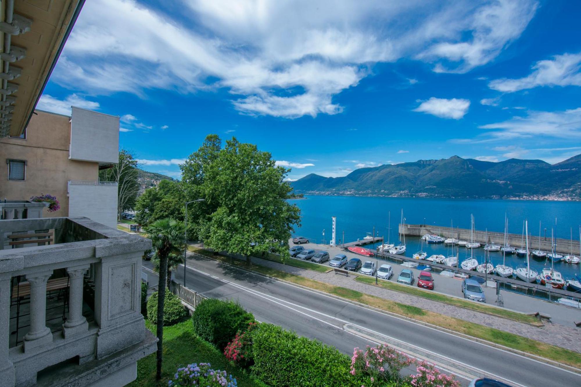 Residenza Oleandro Lake View Luino Center - Happy Rentals Экстерьер фото