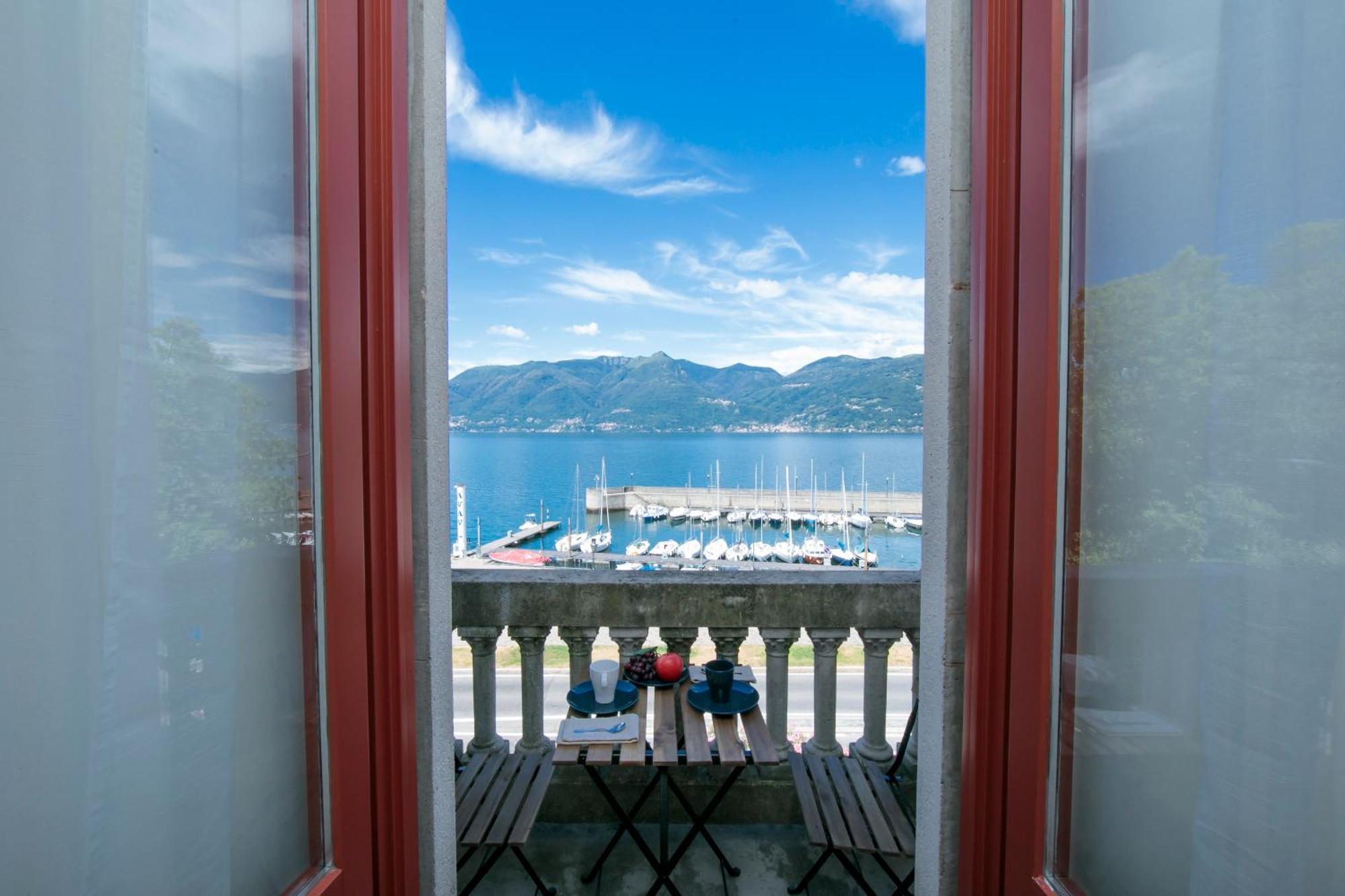 Residenza Oleandro Lake View Luino Center - Happy Rentals Экстерьер фото