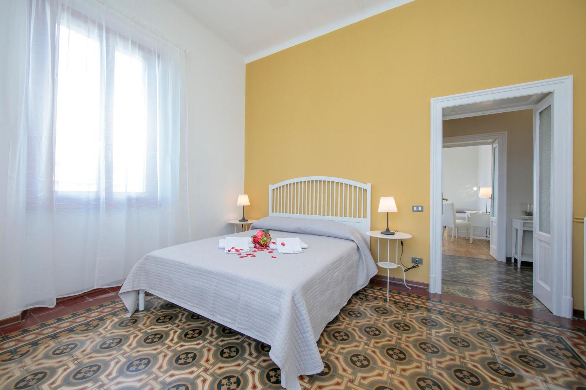 Residenza Oleandro Lake View Luino Center - Happy Rentals Экстерьер фото